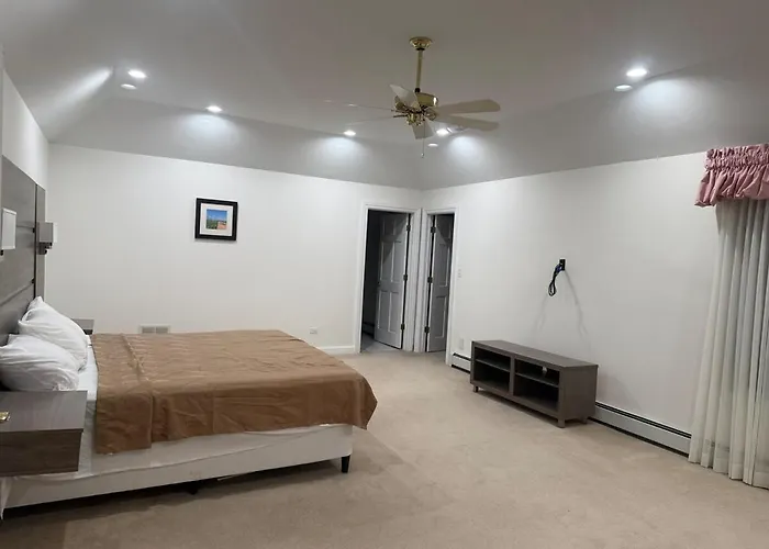 Aeq Luxury House 1